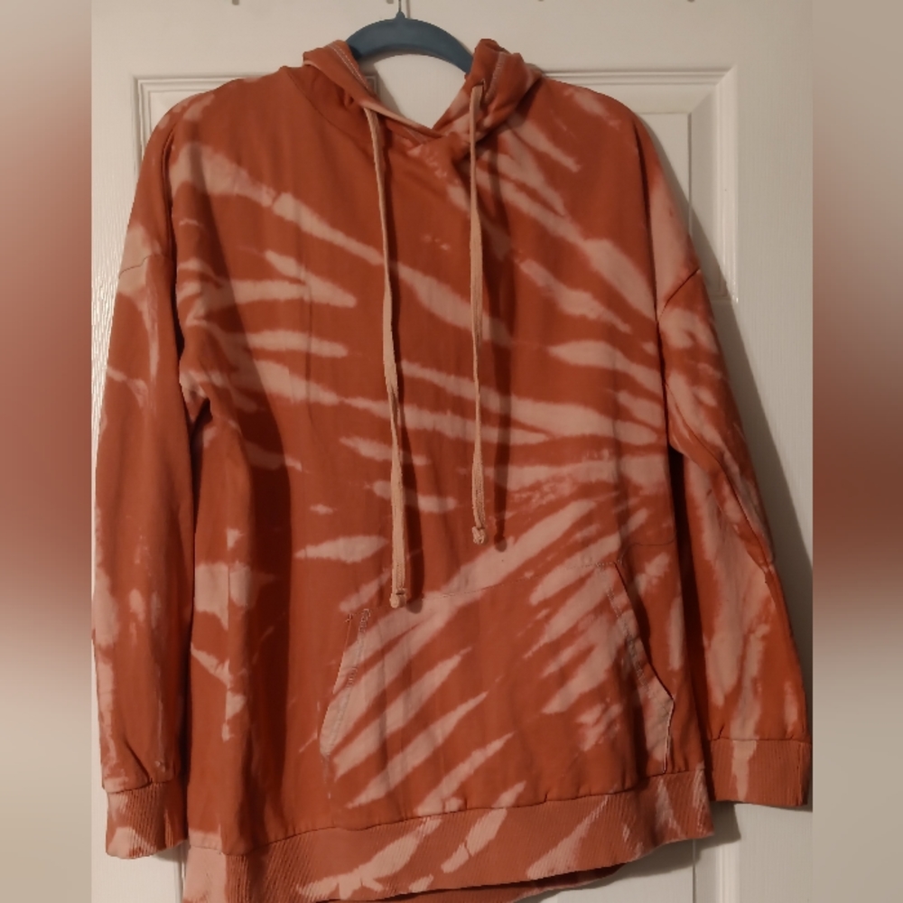 Like Love tie dye hoodie